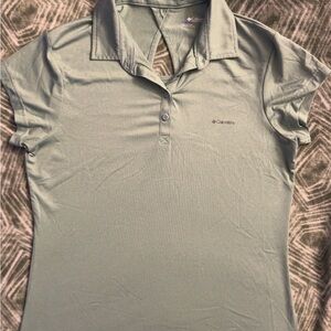 Columbia Women's Mint Button Down Shirt